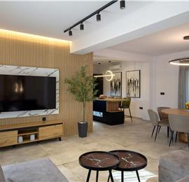 4 bedroom villa with pool, Chalikounas, sleeps 8